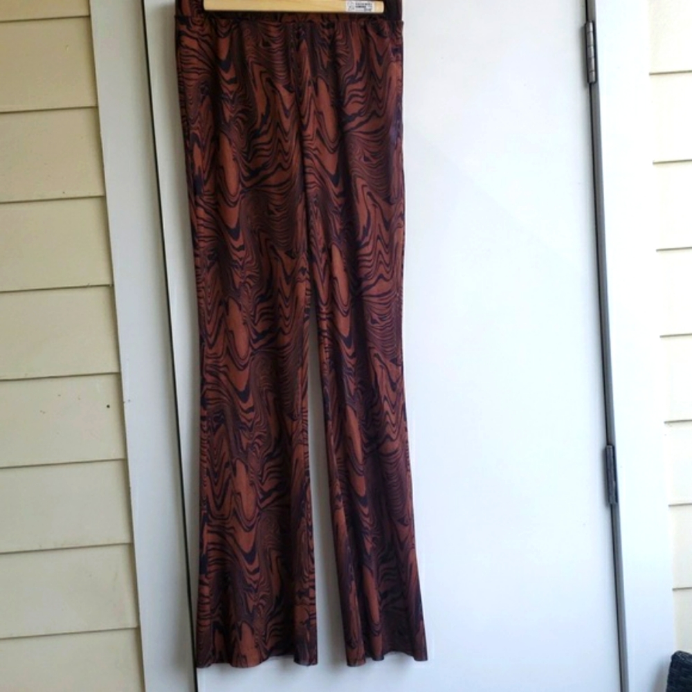 Good American Chai Swirl Boot Cut Pants In Size 4 Good American